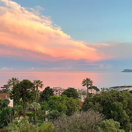 Apartamento Beau T2 Avec Terrasse Vue Cannes