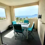 Beau T2 Avec Terrasse Vue 아파트 칸느